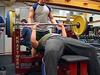 close-grip bench max lift